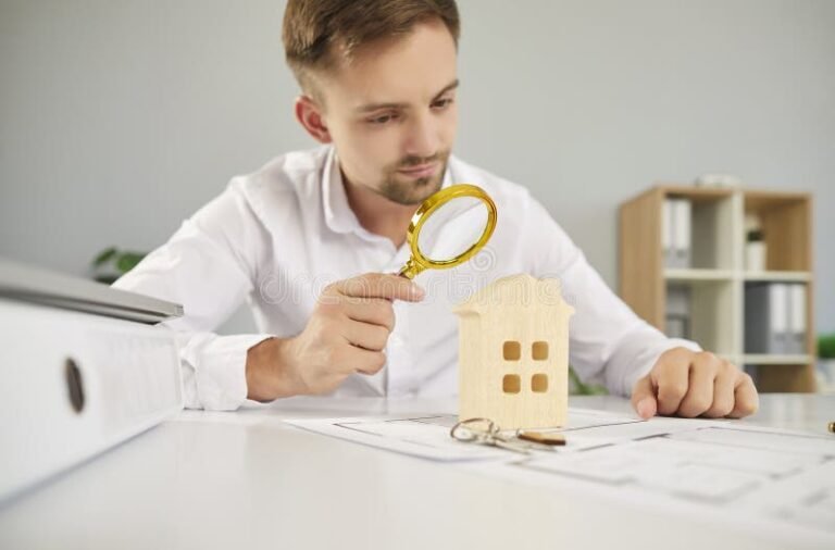 Chi valuta il valore di una casa e come viene determinato