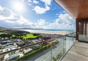 Cos’è il contratto di locazione ad uso turistico e come funziona 7 appartamento vacanze con vista mare