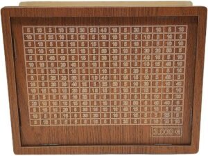 banca solida con cassaforte e risparmi