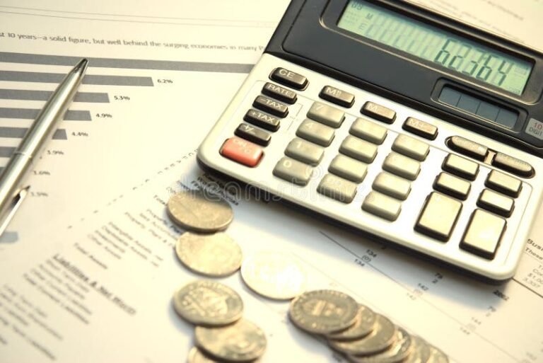 Come si calcolano interessi TAN e TAEG in un prestito