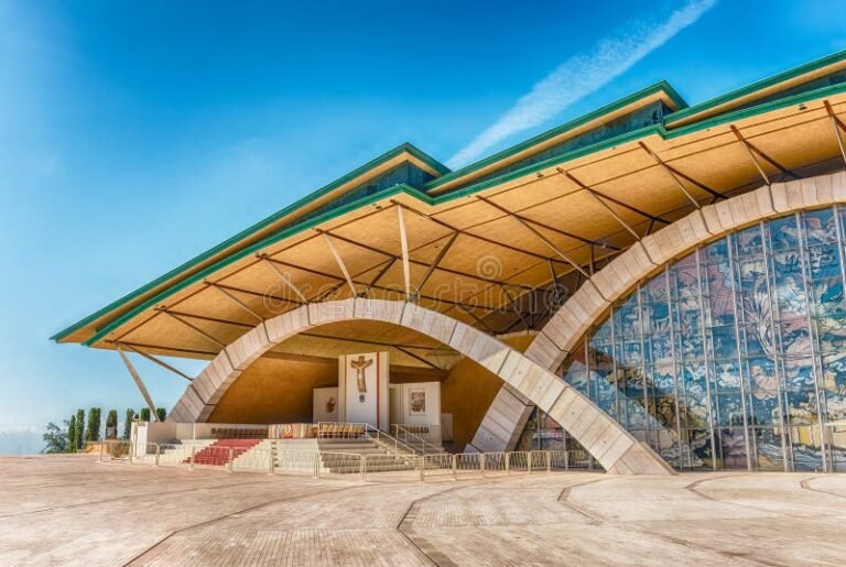 San Pio X Casoria: Quali Servizi Offre Questa Parrocchia