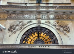 facciata storica della casa di mazzini genova