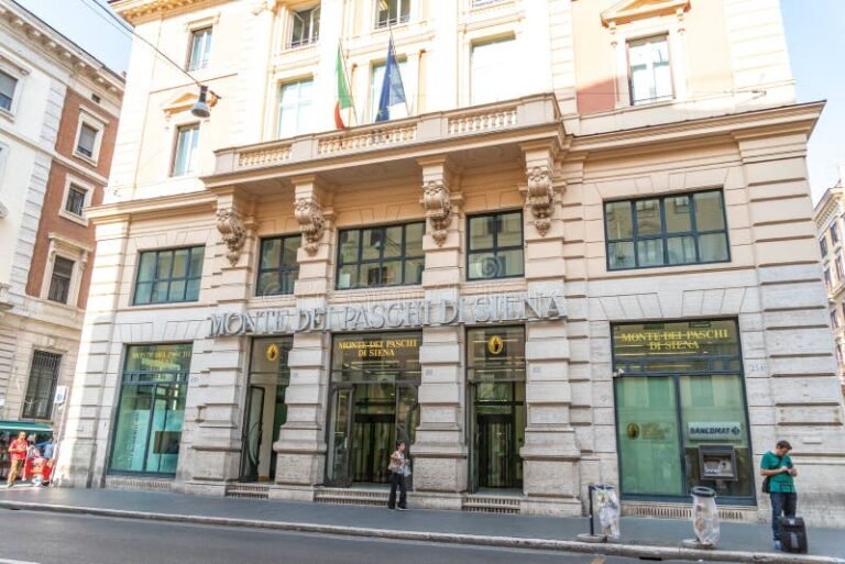 filiale monte paschi di siena allaperto