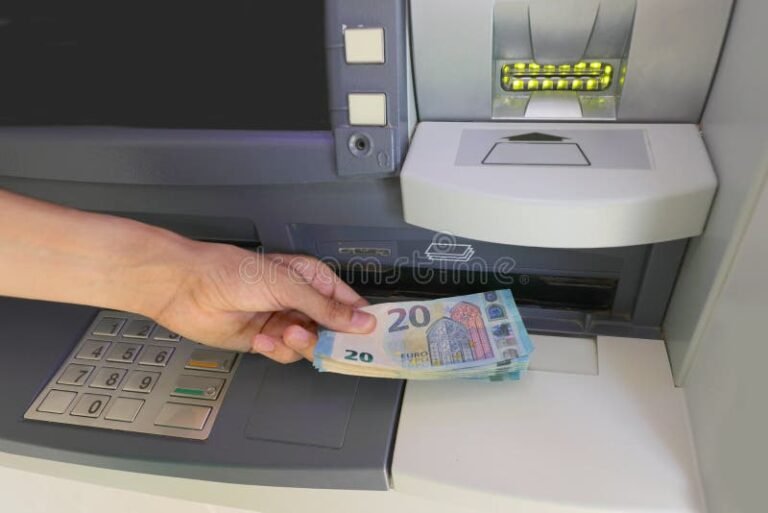 Come Funziona il Deposito di Soldi in Banca e Quali Sono i Vantaggi