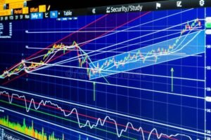 schermo computer con grafici borsa milano